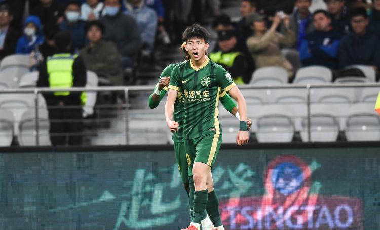 武磊的起点超越王钰栋：12年前曾获欧冠豪门青睐，未来或踢皇马尤文